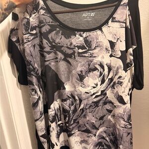 Apt. 9 Women's Floral Top - Black and White